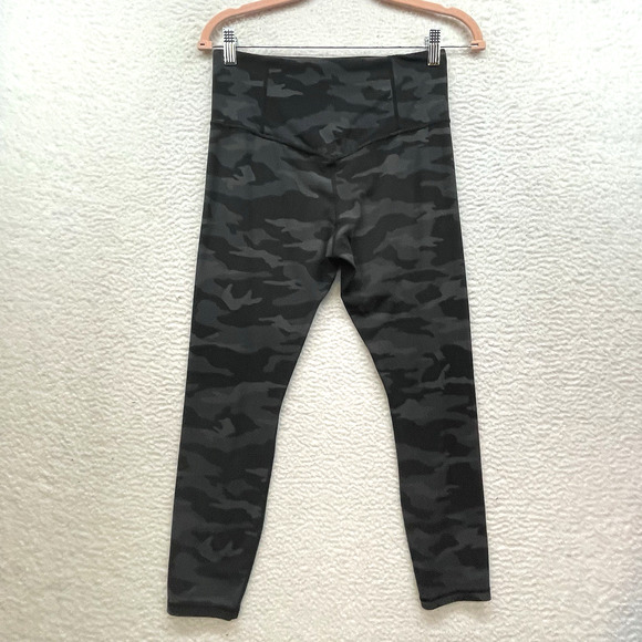 Athleta Leggings Womens Medium Black Elation Camo 7/8 Tight Gym Workout Yoga - Picture 2 of 11